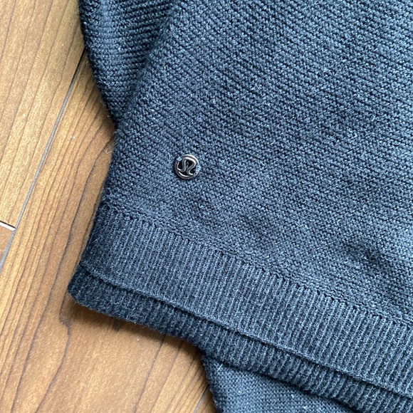 Lululemon Cashlu Boxy Sweater - Picture 4 of 4